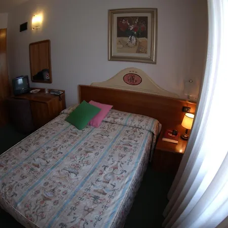 Tegorzo Otel Fener