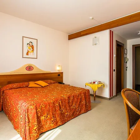 Tegorzo Otel Fener